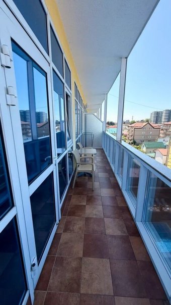 Deluxe 2-bed Suite with Balcony: Photo 9