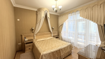 Deluxe 2-bed Suite with Balcony: Photo 4